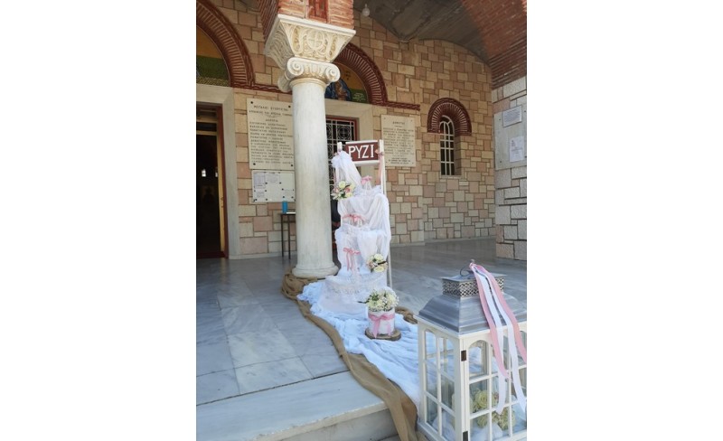 Στολισμός γάμου σε γήινες αποχρώσεις